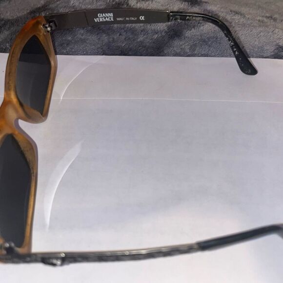 Versace 90s Vintage Sunglasses Unisex Metal and Gold Frames READ DESCRIPTION - Picture 13 of 16